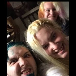 Meet your Posher, Tanya